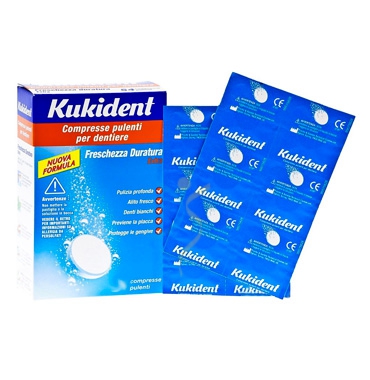 Kukident Linea Protesi Dentali Cleanser Fresh 54 Compresse Pulenti per Dentiere